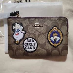 New DISCONTINUED Special Edition Disney Villains Wrislet Coach Authentic